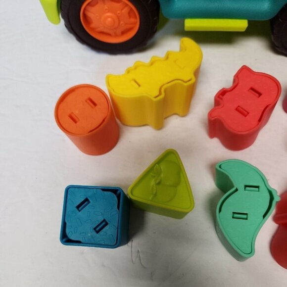 B. toys Animal Rescue Shape Sorter Truck - Happy Cruisers, Rollin' Animal Rescue - Picture 2 of 6